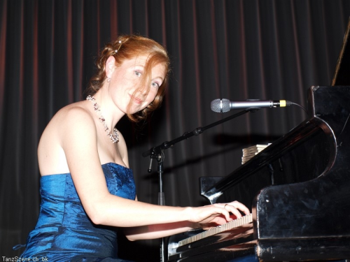 FB2010.Frommball2010.fro10048